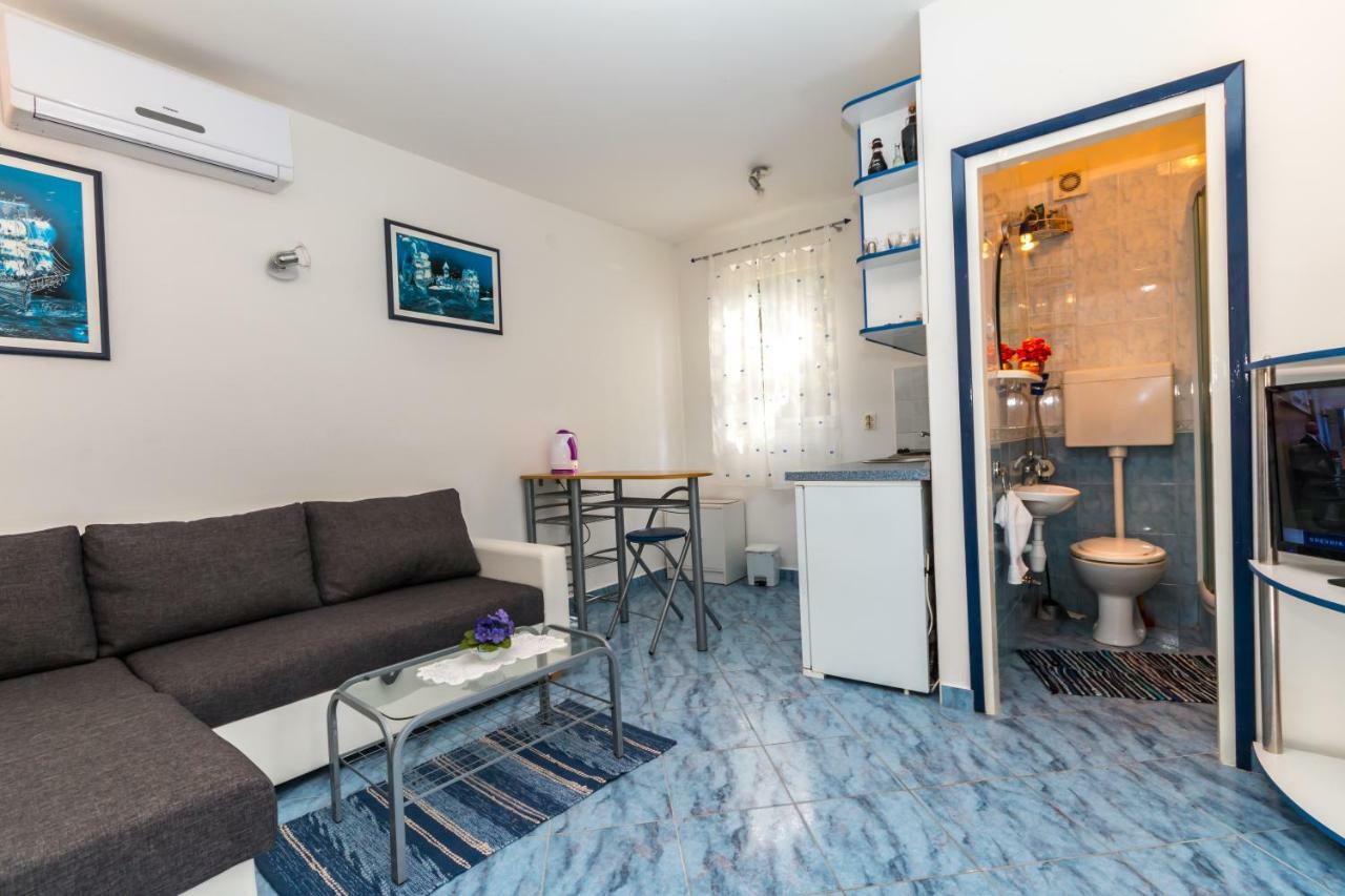 קראליביצה Apartmani "Ostro" Crikvenica מראה חיצוני תמונה